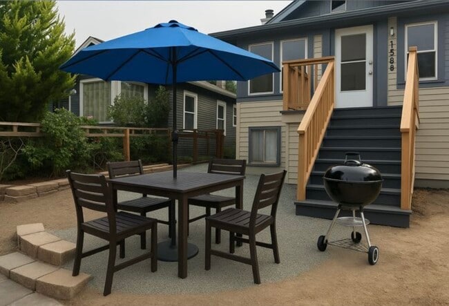 Front yard, fenced - 4158 46th Ave SW