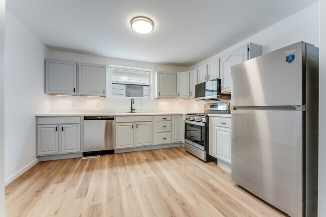 Foto del edificio - 2112 Gould Ave