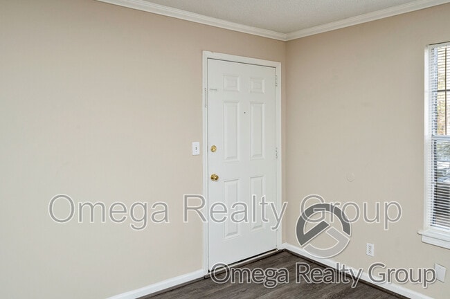 Foto del edificio - 3232 Westbrook Dr