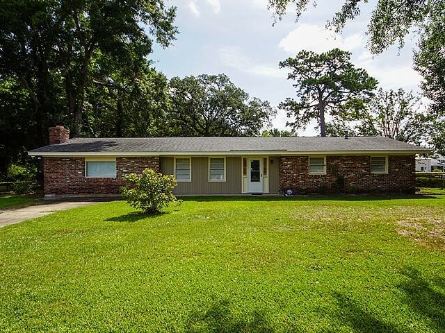 Primary Photo - 1256 Folly Rd