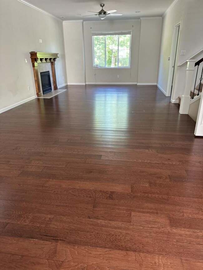 Main floor - 3632 202nd St SE