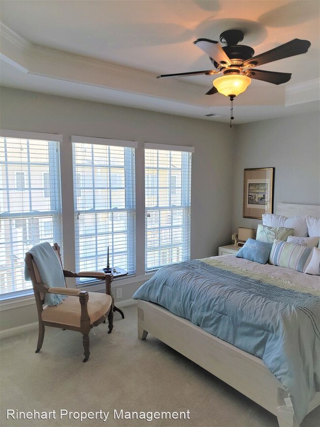 Foto del edificio - 3 br, 3.5 bath House - 1062 Drayton Court