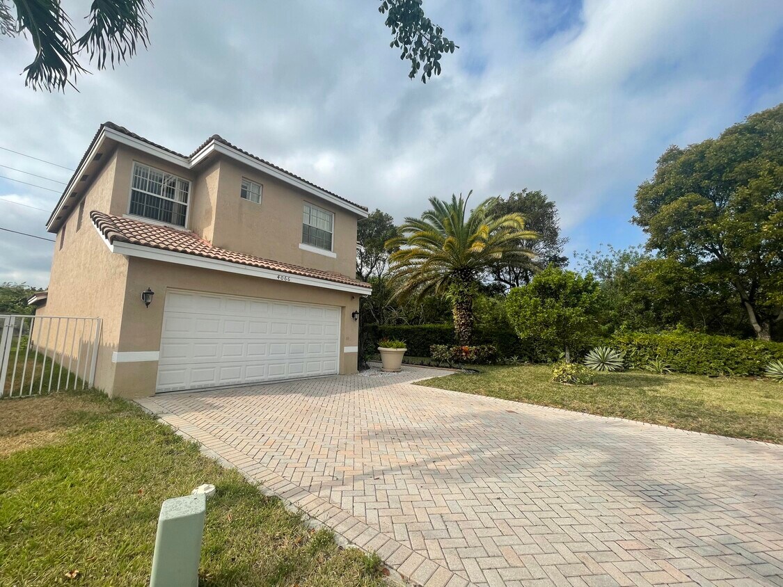 4066 Cres Creek St, Coconut Creek, FL 33073 House Rental in Coconut