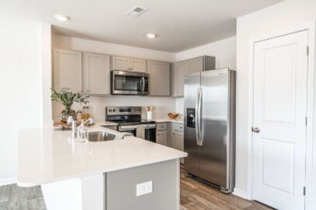 Foto del edificio - 205 Maddox Dr