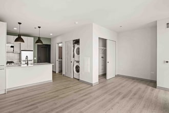 Building Photo - 2133 N Elston Ave