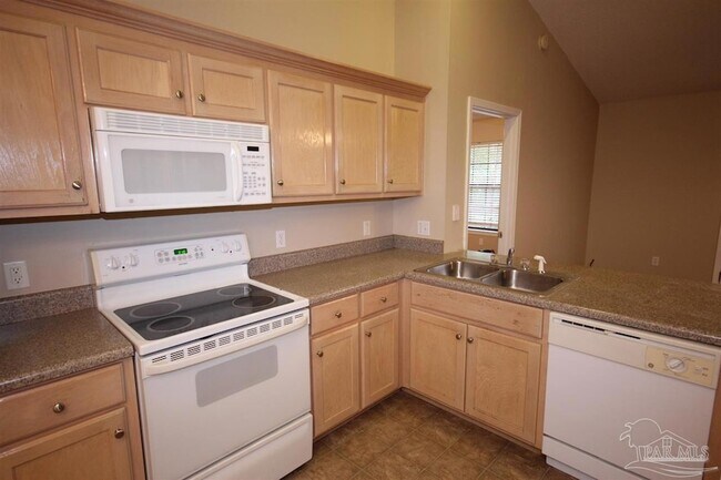 Foto del edificio - 6250 Starhill Dr