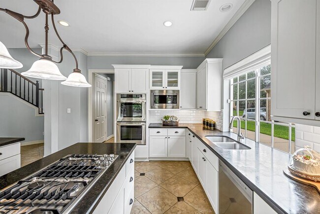 Foto del edificio - 4602 Gladesdale Park Ln
