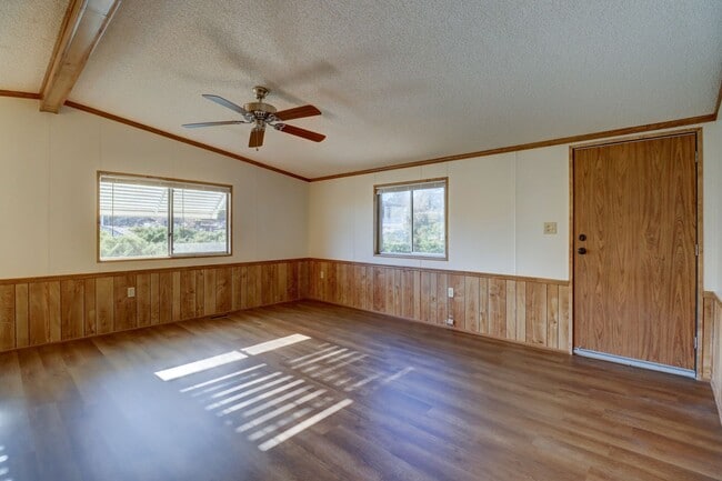 Building Photo - Home for Rent in Prescott!