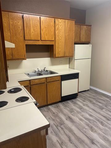 Building Photo - 233 W McCart St