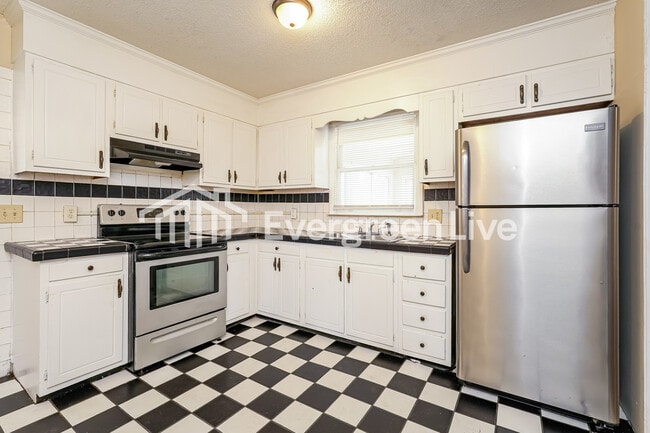 Foto del edificio - 118 Peachtree Ln