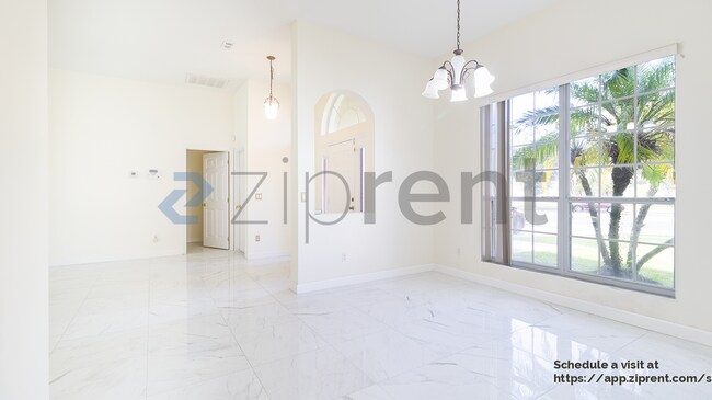 Foto del edificio - 2732 Wingfield Pl