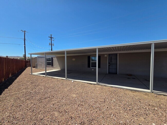 Foto del edificio - Cute, Clean & Affordable 3 Bed / 2 Bath Home in Central Bullhead City!