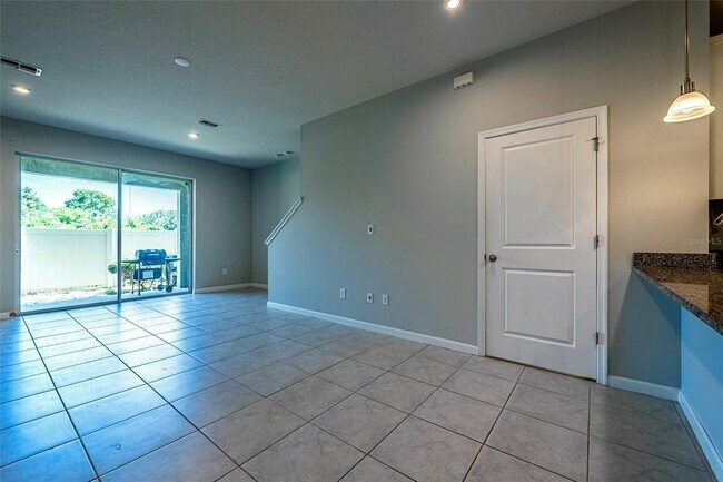 Foto del edificio - 3084 Inlet Breeze Way
