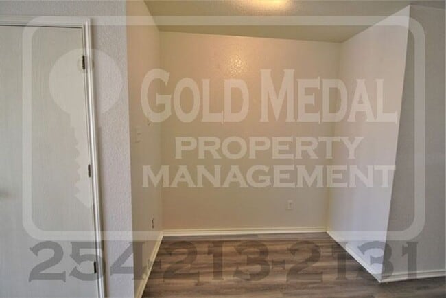 Building Photo - 4205 Alan Kent Dr