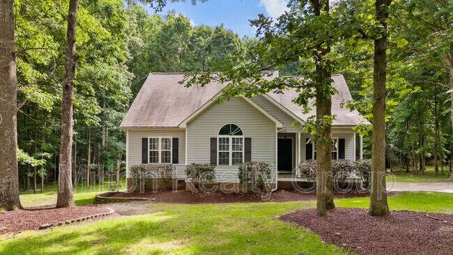 Building Photo - 136 Bradford Cir