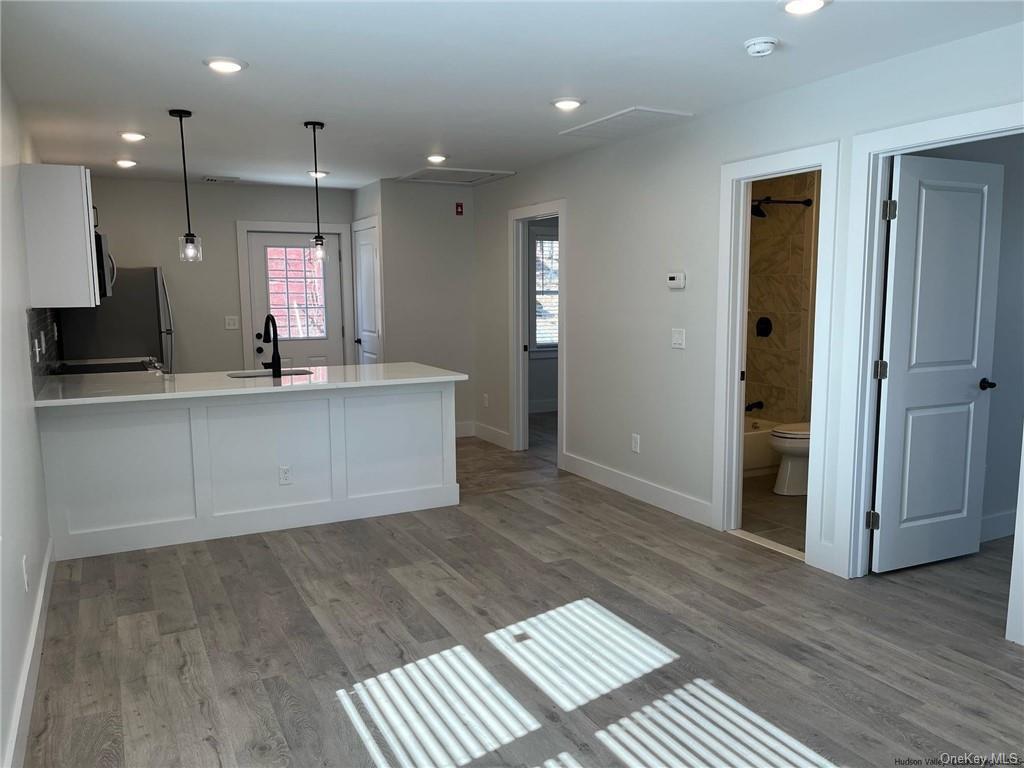 453 Vineyard Ave Unit 3, Highland, NY 12528 Room for Rent in Highland