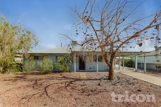 Building Photo - 3020 W Mariposa St