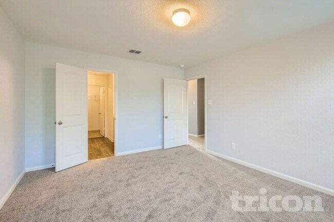 Foto del edificio - 6115 Southern Vis