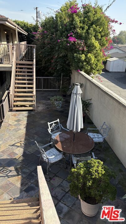 Foto del edificio - 15716 Normandie Ave