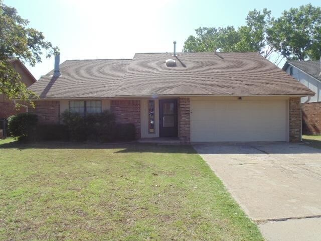 3 Bed Yukon Home With Storage Shed House For In Ok Primary Photo 3 Bed Yukon Home With Storage Shed