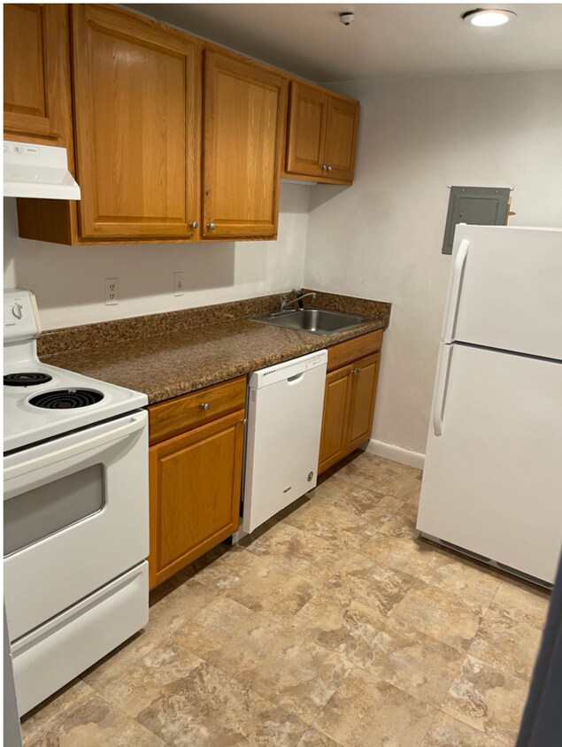 Primary Photo - 272 Bedford St