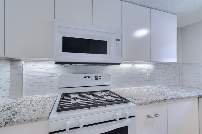 Foto del edificio - 3315 W Empedrado St