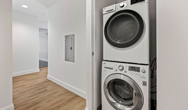 Foto del edificio - 99 Kneeland St