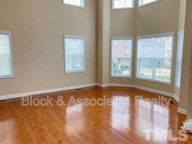 Foto del edificio - 928 Bentbury Way
