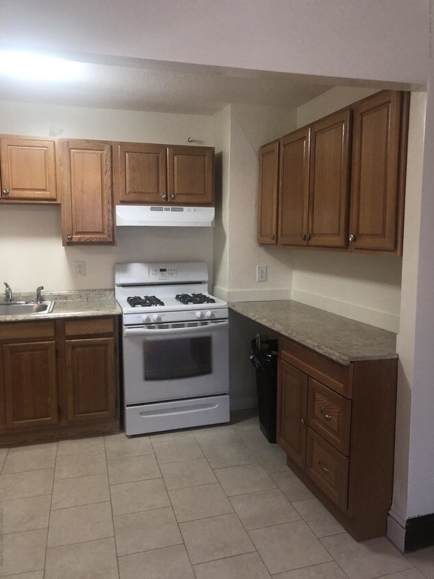 18 Brook Rd, Quincy, MA 02169 Apartments in Quincy, MA