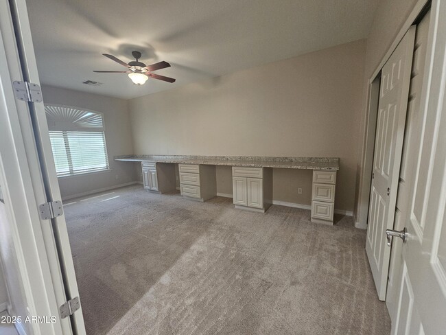 Building Photo - 27250 N 86th Ave