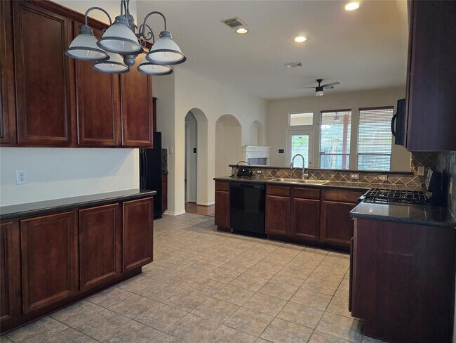 Building Photo - 21619 Shallow Glen Ln