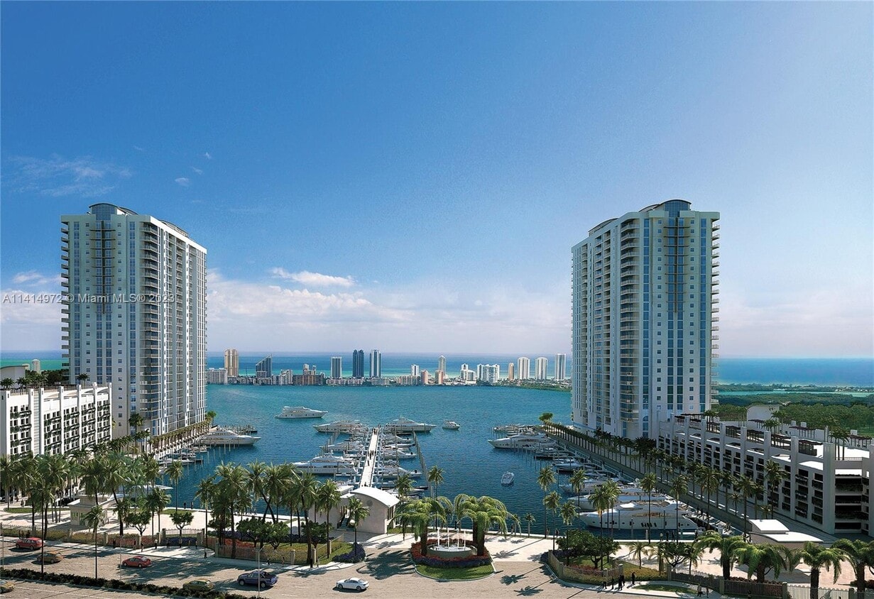 Primary Photo - 17111 Biscayne Blvd