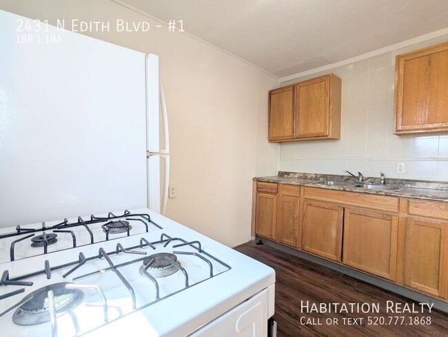 Building Photo - Adorable 1bed/1bath home + office/den, gat...