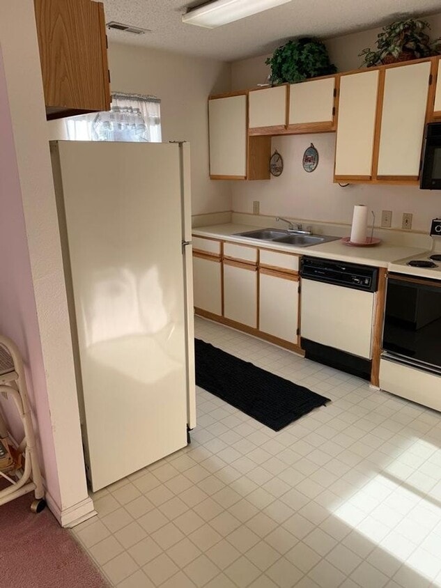 Furnished 2bed 2 bath condo at Myrtle Greens - Furnished 2bed 2 bath condo at Myrtle Greens