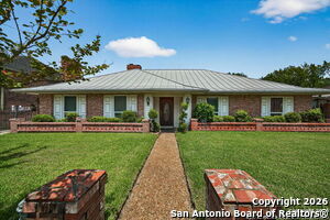 Foto del edificio - 3413 Foxbriar Ln