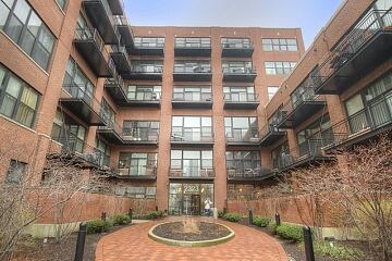 Foto principal - 2323 W Pershing Rd
