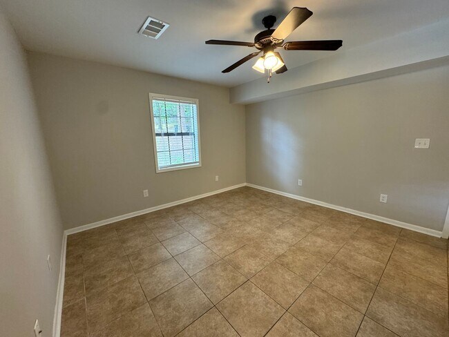 Foto del edificio - Excellent Location!  3 Bed 2.5 Bath Townhouse!