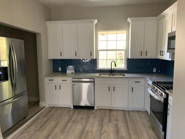 Building Photo - 4814 Reiger Ave