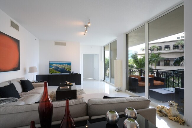 Building Photo - 550 Okeechobee Blvd