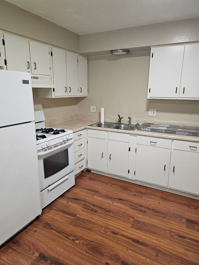 Building Photo - 26311 Lorenz St