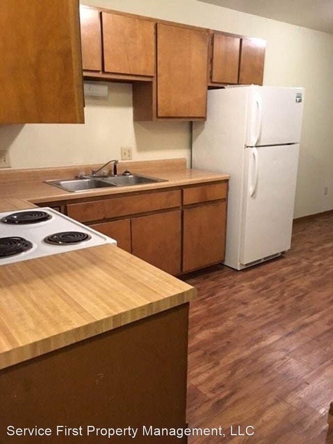 511 Church St, Marshfield, MO 65706 Apartment for Rent in Marshfield