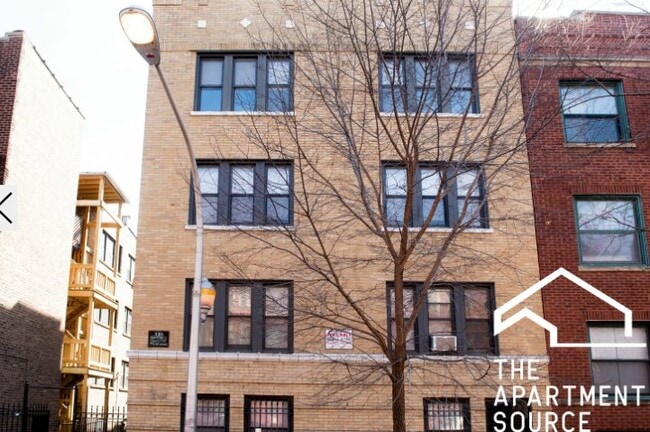 Foto del edificio - 837 W Cornelia Ave