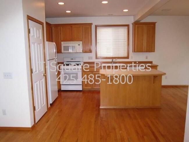 Foto del edificio - 919 183rd Pl SE