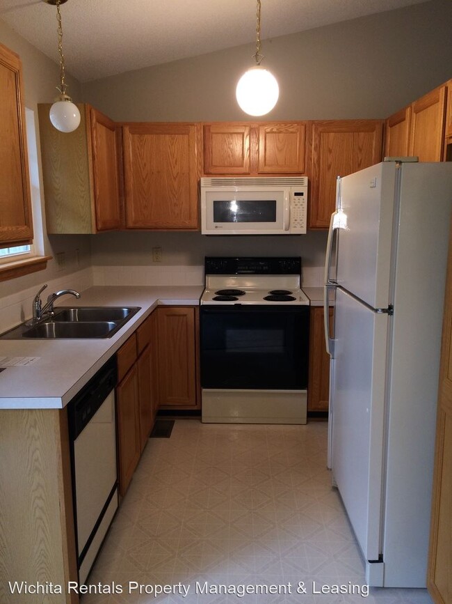 Foto del edificio - 3 br, 3 bath House - 11701 W Westport St.