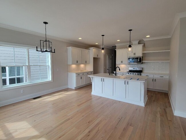 Building Photo - 4810 Kintore Dr