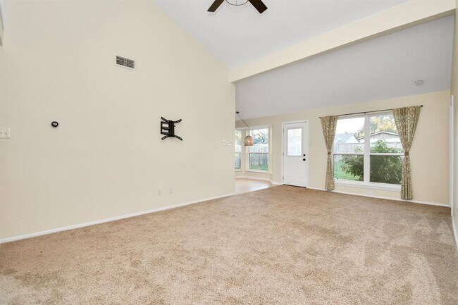 Foto del edificio - 17107 Amber Ridge Dr