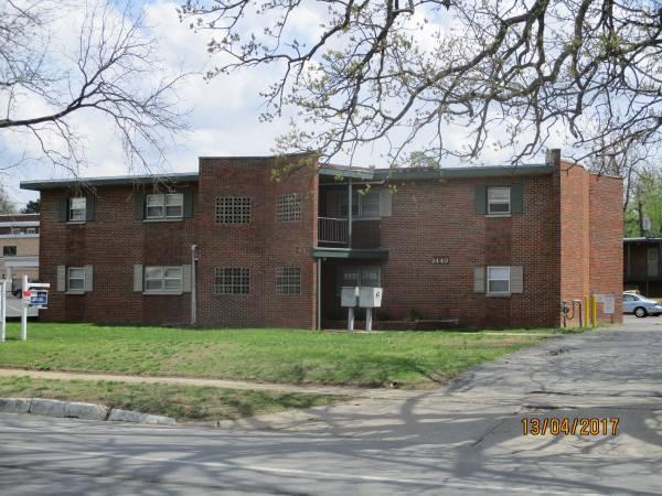 Primary Photo - 1448 N Benton Ave