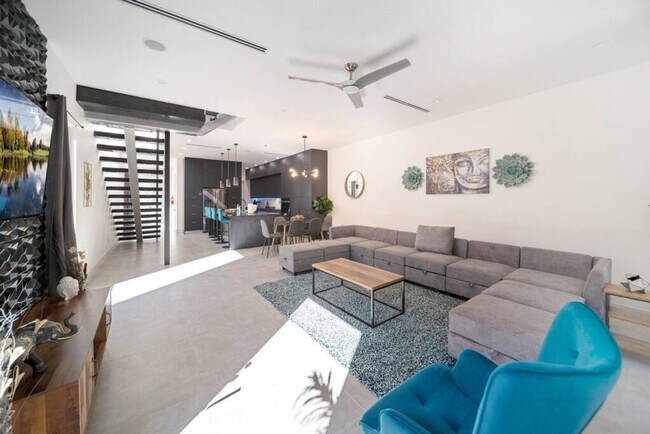 Foto del edificio - 1621 NE 4th Pl