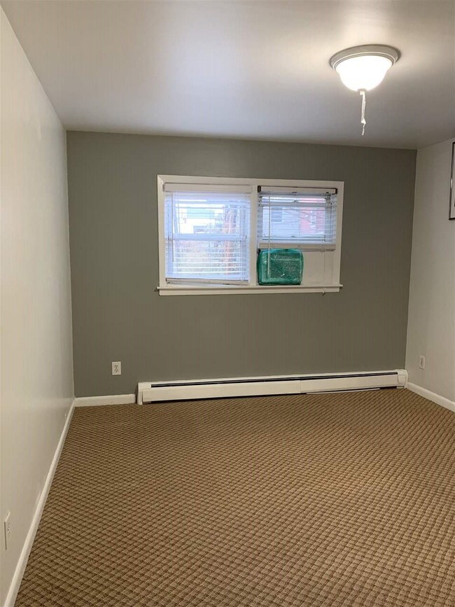 Building Photo - 307 Palisade Ave