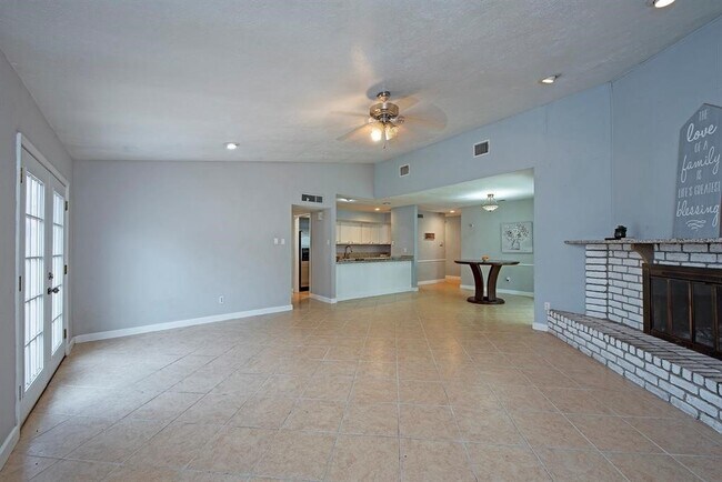 Building Photo - 17306 N Yorkglen Dr